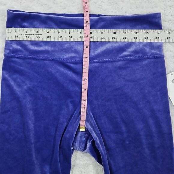 NWT Athleta Size Medium Elation purple velvet tight #467925 - Picture 5 of 9